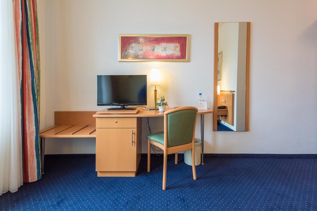 Parkhotel Gunten - Beach & Spa エクステリア 写真